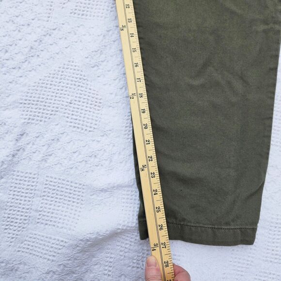 Time and Tru Women's High Rise Relax Button Fly Paperbag Pants - Green, Size 20 - Picture 4 of 12